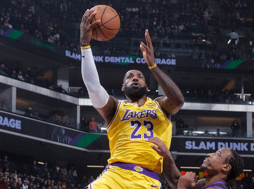 五大联赛-爆冷！威少22分7助，湖人惨败国王，东契奇42分，一战看清四件事