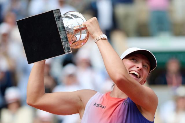 直播观看-斯瓦泰克化身悬念终结者 她的红土王朝才刚开始